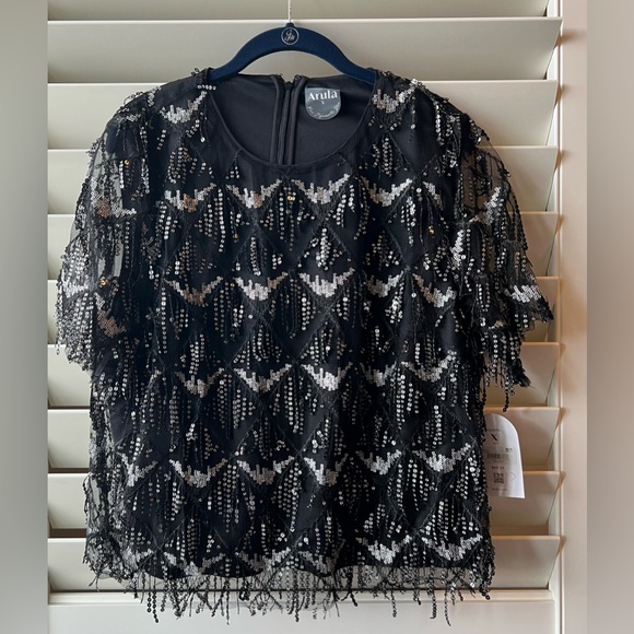 ARULA Tops - Arula - NWT - Size (X) which translates to - XL  Black/Silver Sequined Top -